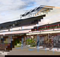 Crown Hotel Motel - Perth Resorts