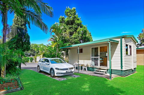 Diamond Waters Caravan Park - Accommodation Perth 2