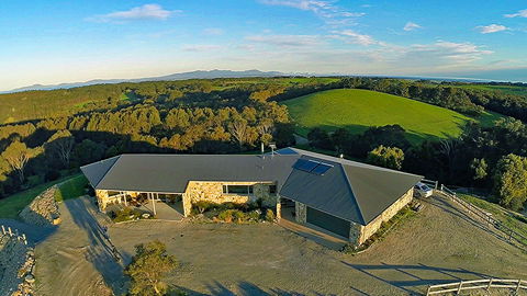 Eagle Rock Retreat - Accommodation Perth 0