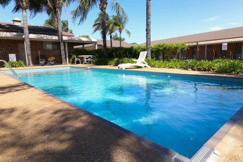 Exies Bagtown Motel - Accommodation Perth 0