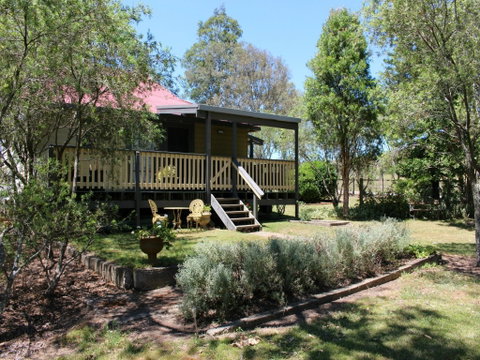 Fosterton School House - Accommodation Perth 0