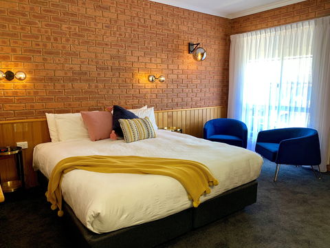 Golden River Motor Inn - Accommodation Perth 1