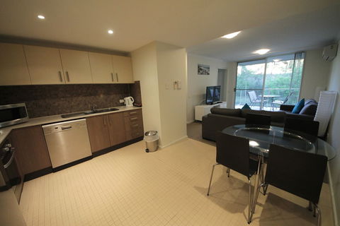 Mantra Aqua Resort - Accommodation Perth 2