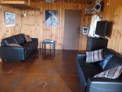 Melaleuca - Eco And Pet Friendly,  Harbor Point Cabins - Accommodation Perth 2