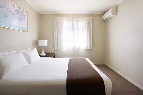 Pinnacle Apartments - Accommodation Perth 2