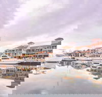 Ramada by Wyndham Hope Harbour - Accommodation Perth