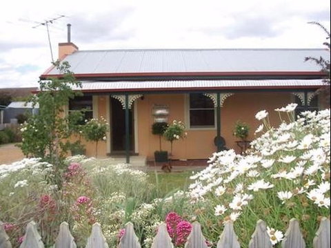Ruby's Cottage - Accommodation Perth 0