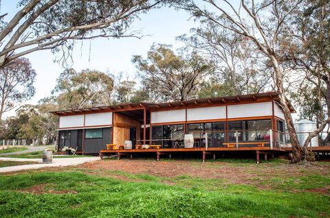 Strawhouse - Accommodation Perth 1