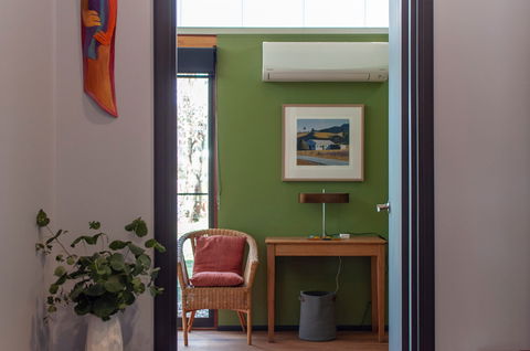 Strawhouse - Accommodation Perth 2