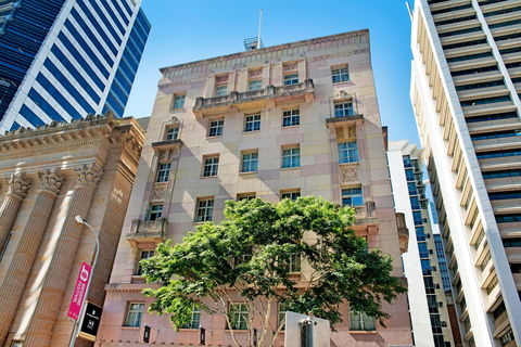 ULTIQA Rothbury Hotel - Accommodation Perth 0