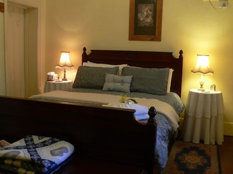 Walnut Cottage - Accommodation Perth 2