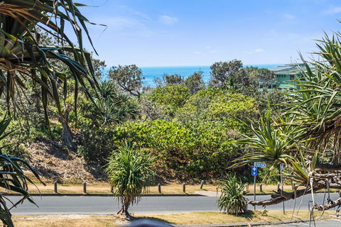 16 Point Lookout Beach Resort - Accommodation Perth 2