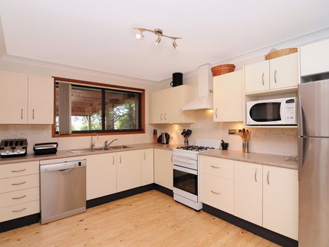 Admiral's Rest - Accommodation Perth 2