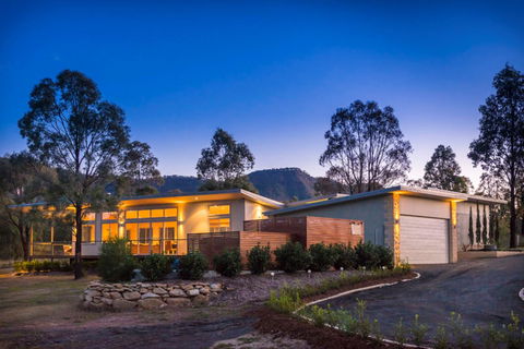Blue  Cliff Retreat - Perth Resorts 0