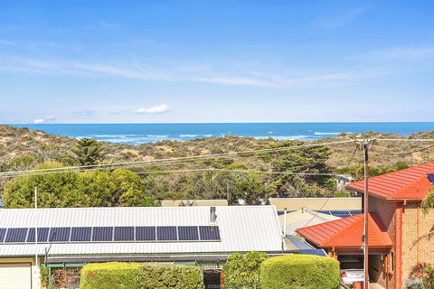 Breezes - Underwood Avenue Goolwa Beach - Accommodation Perth 1