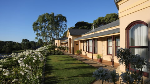Brice Hill Country Lodge - Perth Resorts 1