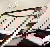 Cawarra on the Park - Accommodation Perth