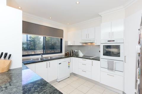 Coastal Haven At Gerroa - Accommodation Perth 2