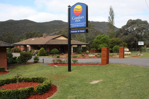 Country Plaza Halls Gap - Accommodation Perth 0
