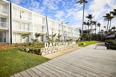 Daydream Island Resort And Living Reef - Accommodation Perth 2