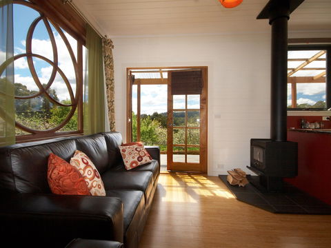 Elvenhome Farm Cottage - Accommodation Perth 0
