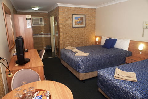 Forest Lodge Motor Inn And Restaurant - Accommodation Perth 1