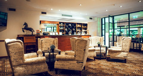 Holiday Inn Warwick Farm - Perth Resorts 2