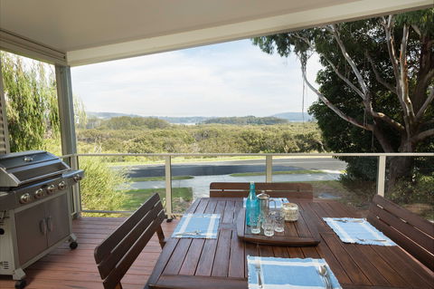 Just Sit: Moruya Heads - Perth Resorts 1