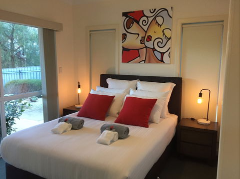 Lyreen's Apartment Bed And Breakfast - Accommodation Perth 1