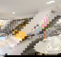 Meriton Suites Bondi Junction - Accommodation Perth