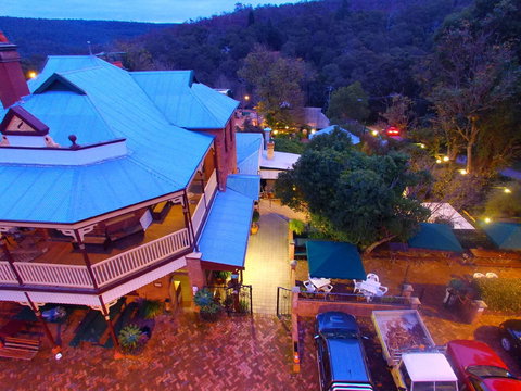 Mundaring Weir Hotel - Perth Resorts 0