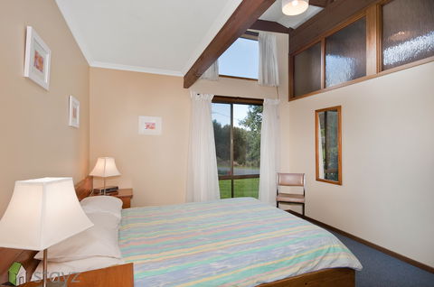 Ocean Vista Holiday Home - Accommodation Perth 2