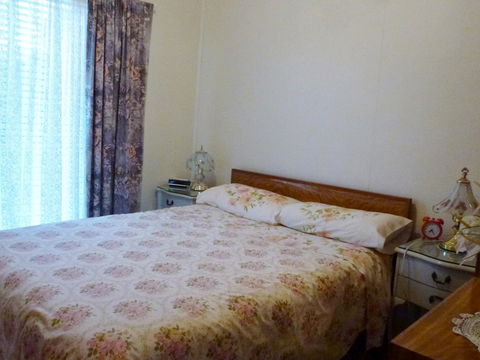 Parkers Holiday Cottages - Perth Resorts 2
