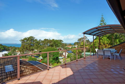 Sea View Lodge - Accommodation Perth 2