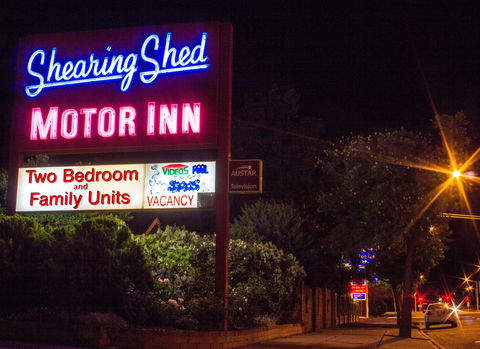 Shearing Shed Motor Inn - Open - Accommodation Perth 2