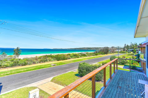 Summer Breeze At Vincentia - Accommodation Perth 0