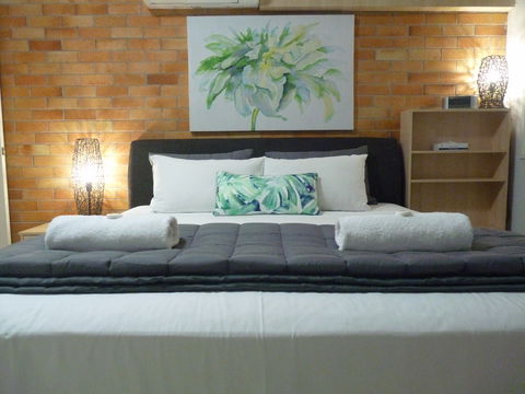 Sunseeker Motel - Accommodation Perth 0
