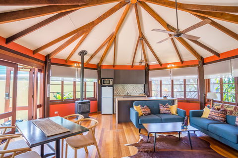 The African Village - By Clouds - Accommodation Perth 1