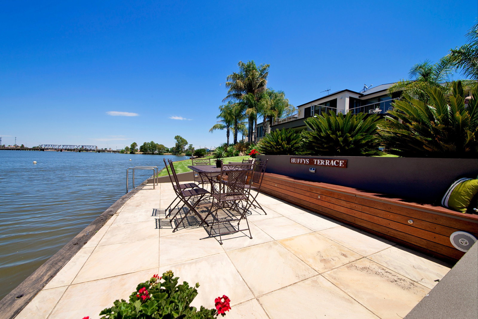 Yarrawonga VIC Accommodation Perth