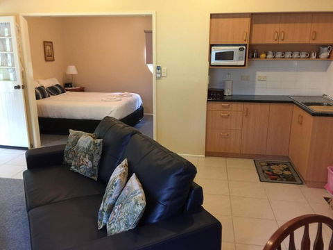 Curtis Falls Mountain Retreat - Accommodation Perth 9