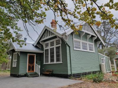 Old School Bed And Breakfast - Accommodation Perth 5