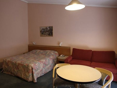 Bay Hotel Motel - Accommodation Perth 4