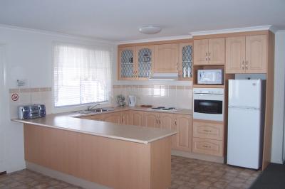Park Lane Tourist Park - Accommodation Perth 3