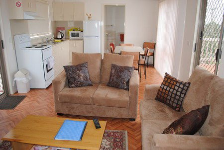 Lookout Holiday Units - Accommodation Perth 1