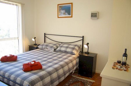 Lookout Holiday Units - Accommodation Perth 2