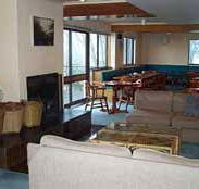Trackers Mountain Lodge - Accommodation Perth