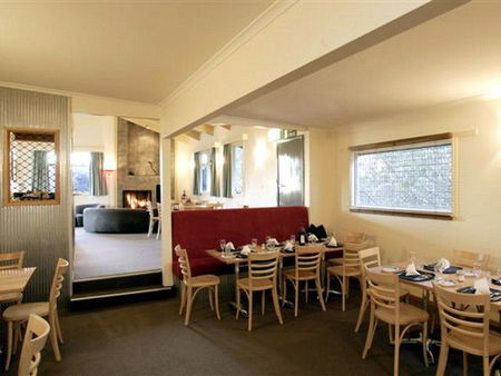 Cooroona Alpine Lodge - Accommodation Perth 1