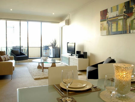 Boutique Stays - Elwood Village Apartment - Accommodation Perth 0
