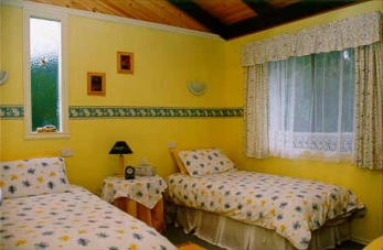 Hill N Dale Farm Cottages - Perth Resorts 3