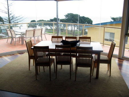 View Grande - Accommodation Perth 3
